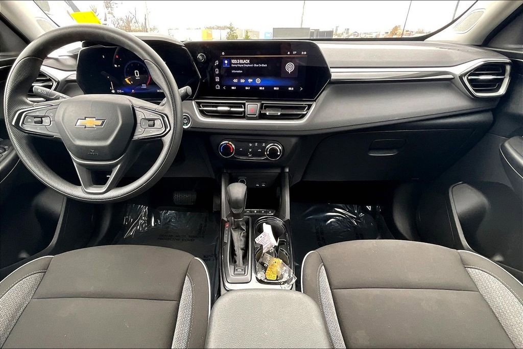 Used 2025 Chevrolet TrailBlazer LS w/ LS Convenience Package image 15