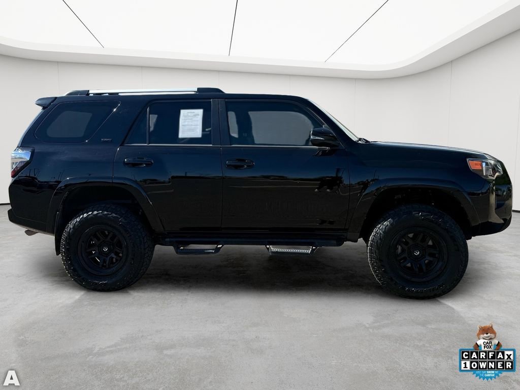 Used 2022 Toyota 4Runner SR5 Premium AWD/4WD image 8