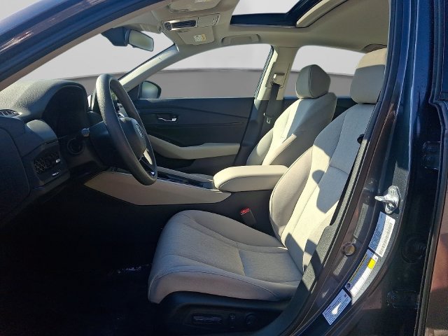 Used 2023 Honda Accord EX image 15