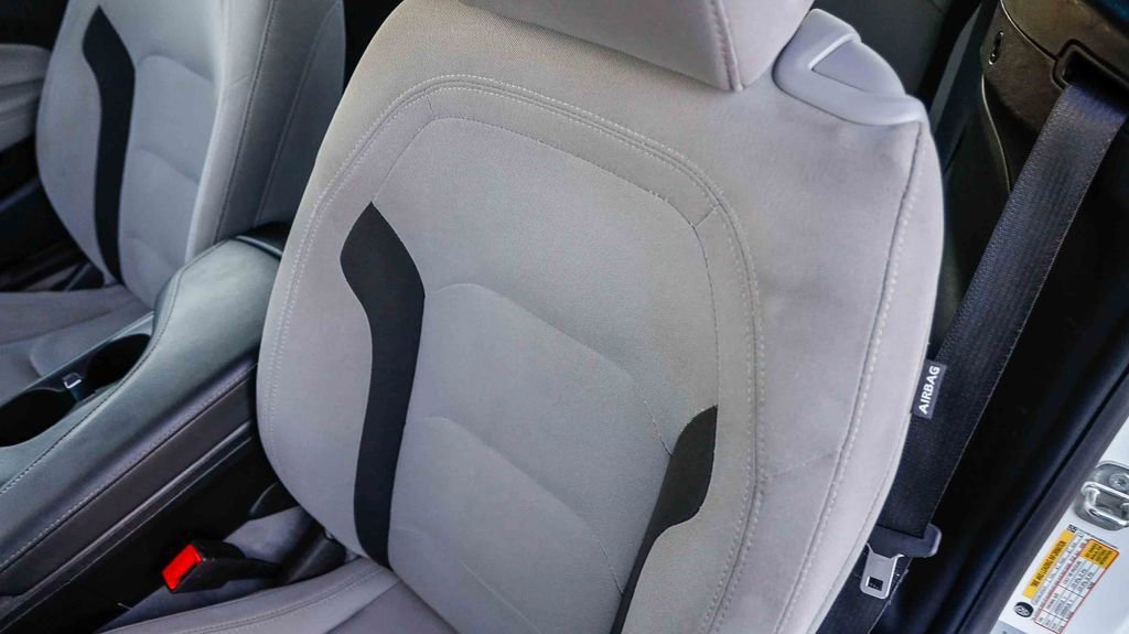 Used 2023 Chevrolet Camaro LT image 29