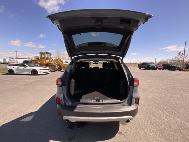 Certified 2023 Ford Escape Active AWD/4WD image 23