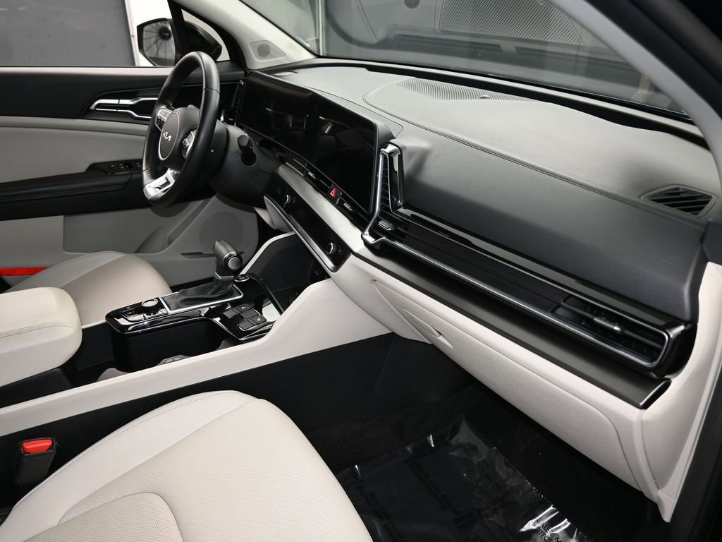 Used 2024 Kia Sportage EX image 43