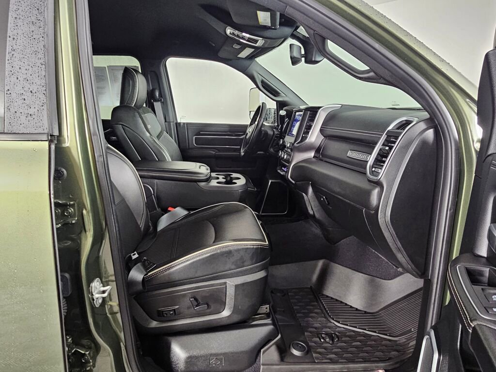 Used 2021 RAM 3500 Laramie image 38