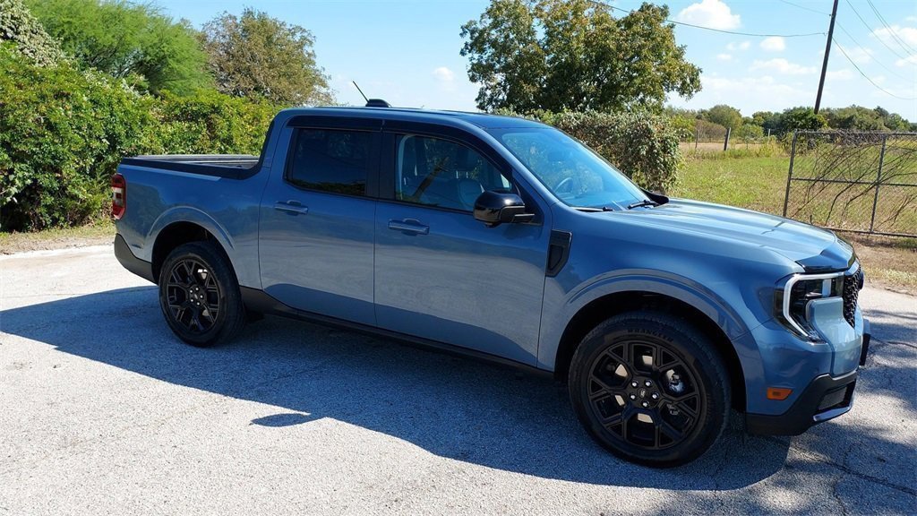 Used 2025 Ford Maverick Lariat w/ Black Appearance Package