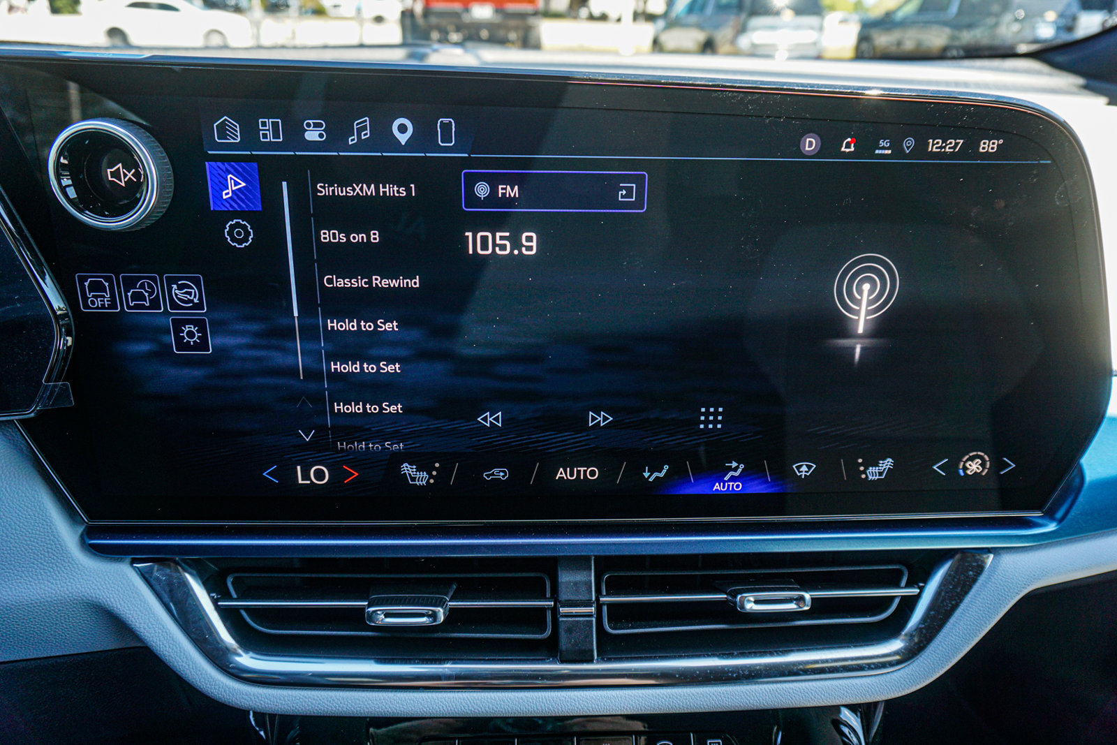 New 2026 Chevrolet Equinox EV LT FWD image 36