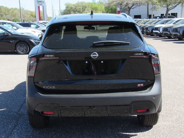 New 2026 Nissan Kicks SR image 4