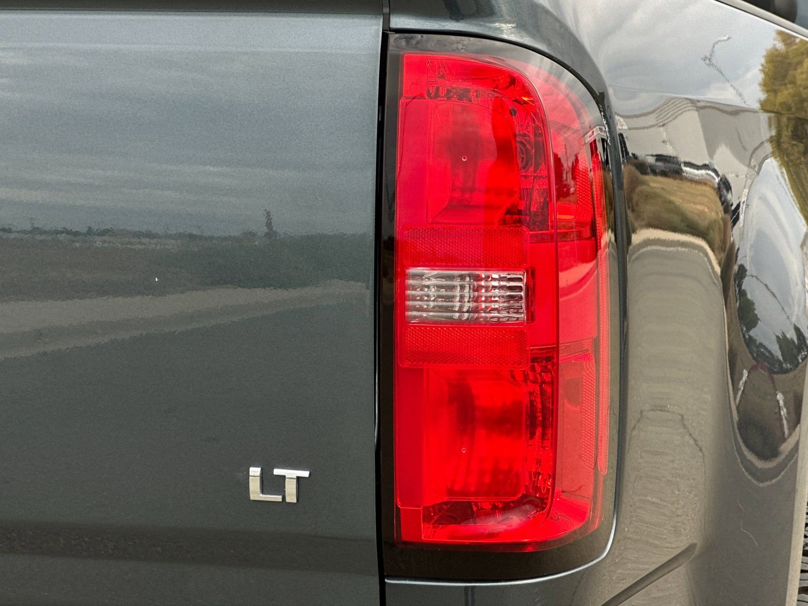 Used 2020 Chevrolet Colorado LT w/ LT Convenience Package image 30