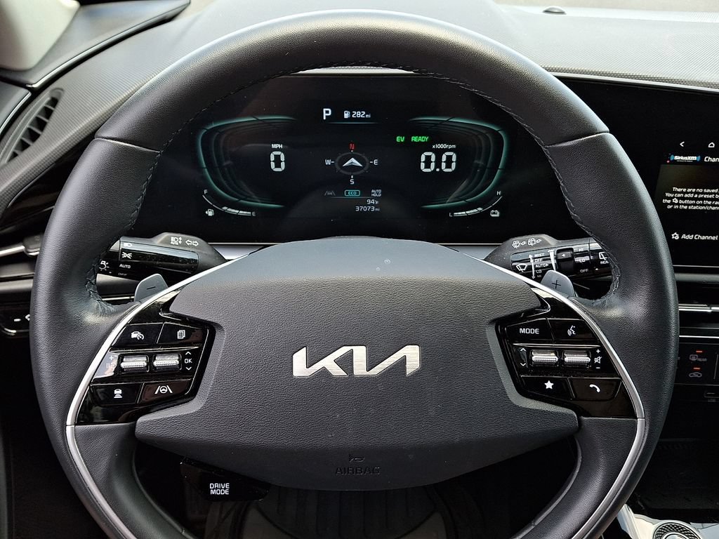 Certified 2023 Kia Niro EX FWD image 20
