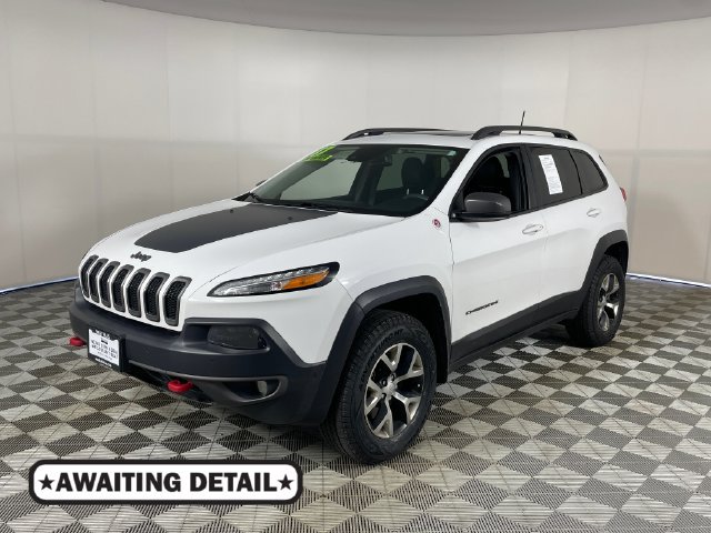 Used 2017 Jeep Cherokee Trailhawk AWD/4WD image 1
