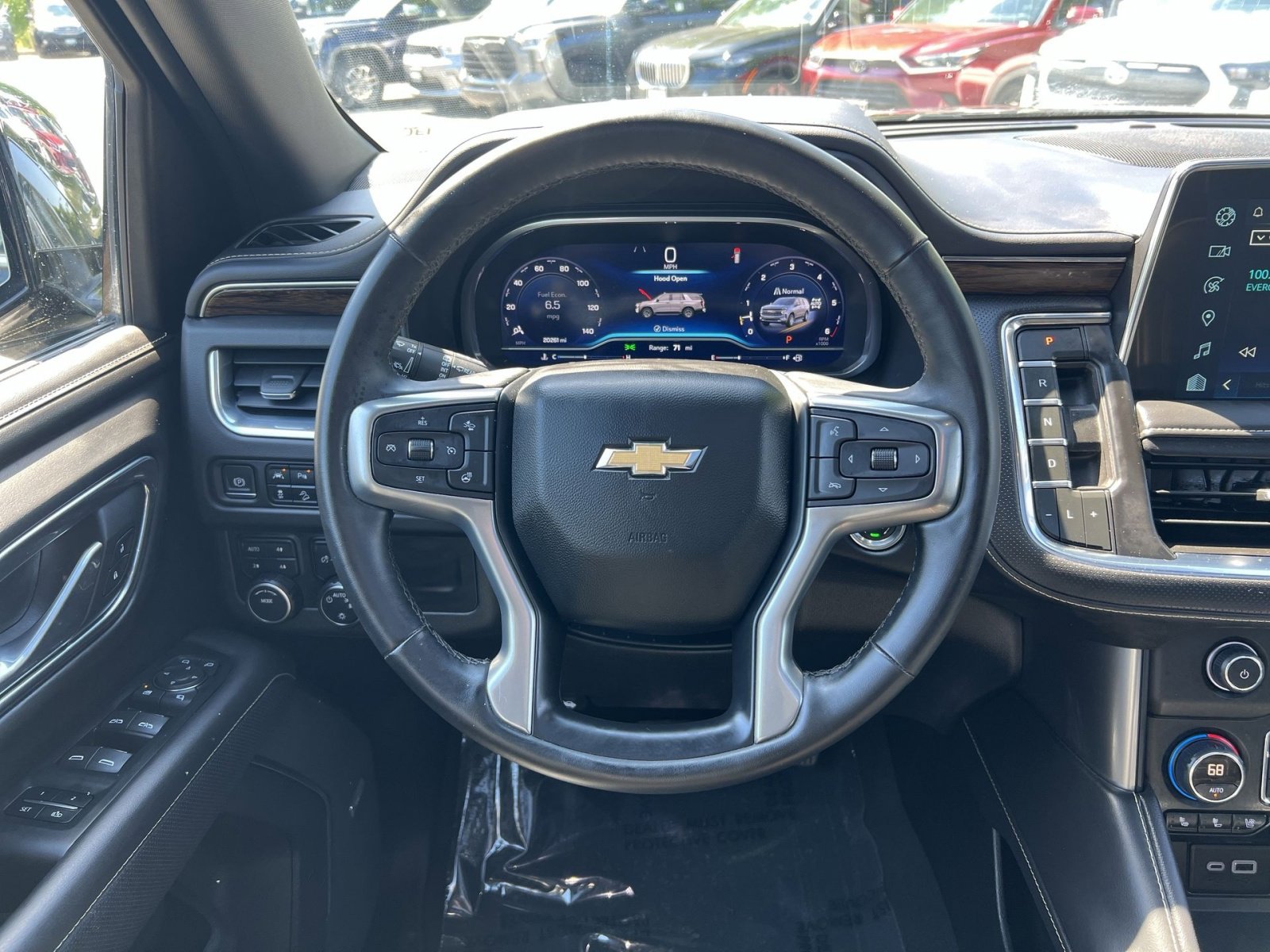 Used 2023 Chevrolet Tahoe Premier AWD/4WD image 24