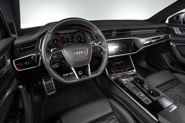 Used 2022 Audi RS 6 image 30