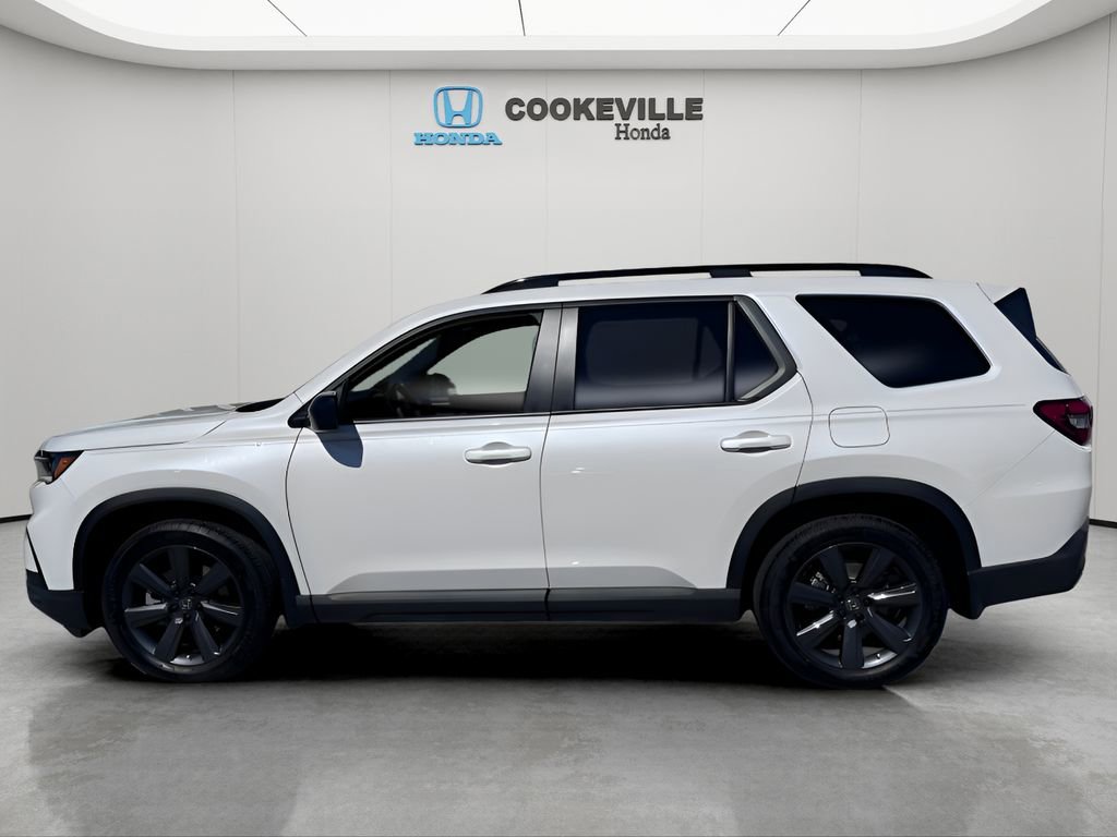 Used 2025 Honda Pilot Sport image 7