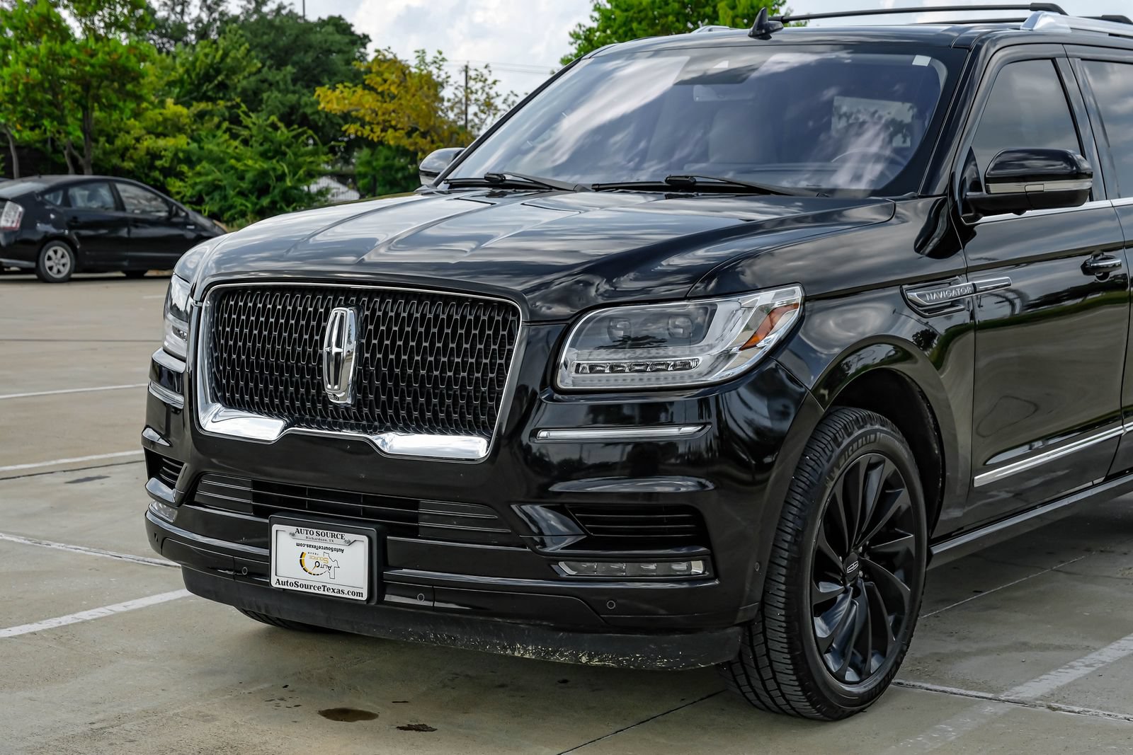 Used 2020 Lincoln Navigator L Reserve w/ Equipment Group 208A Reserve AWD/4WD image 8