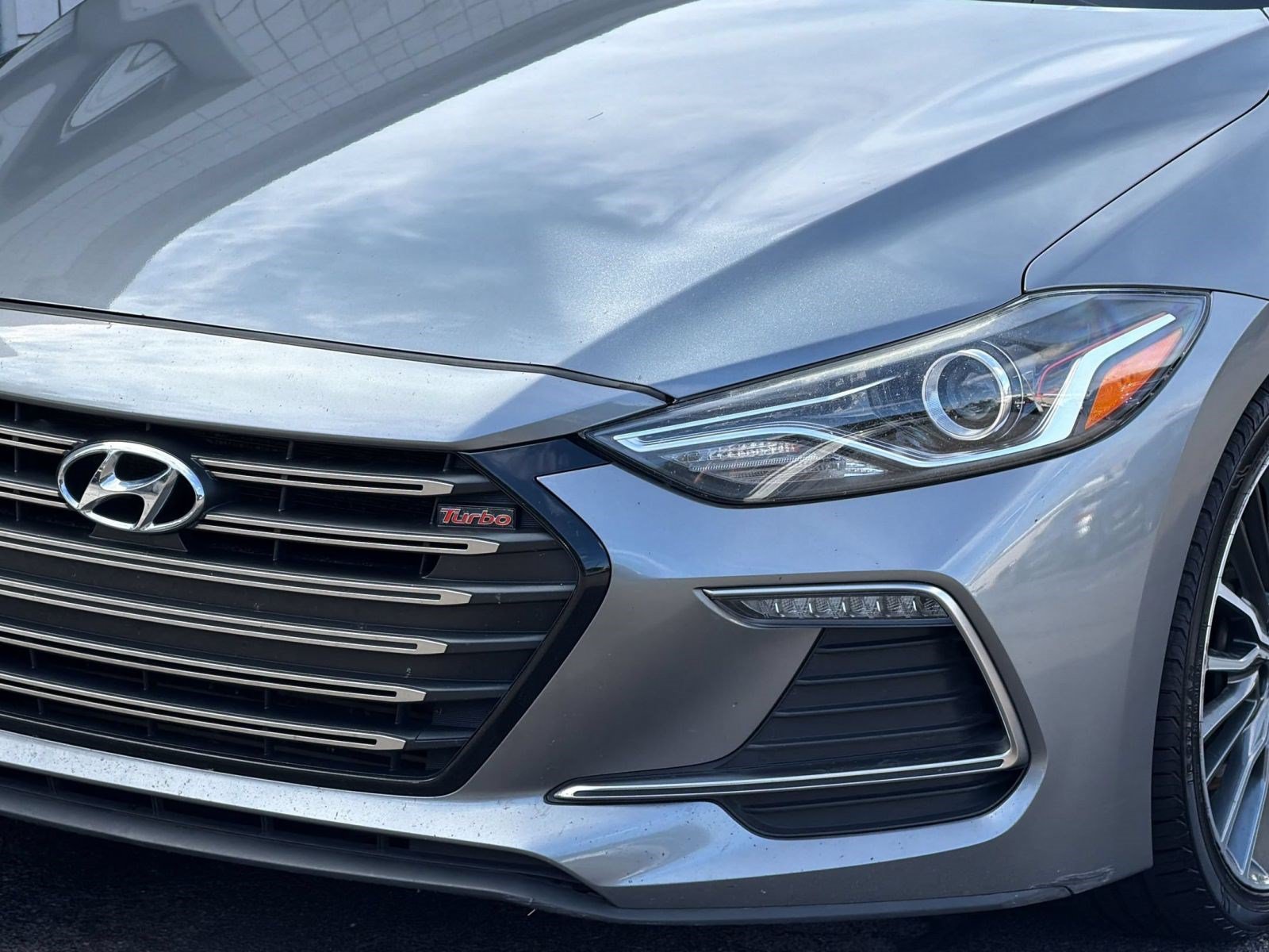 Used 2018 Hyundai Elantra Sport w/ Sport Premium Package 03 FWD image 12