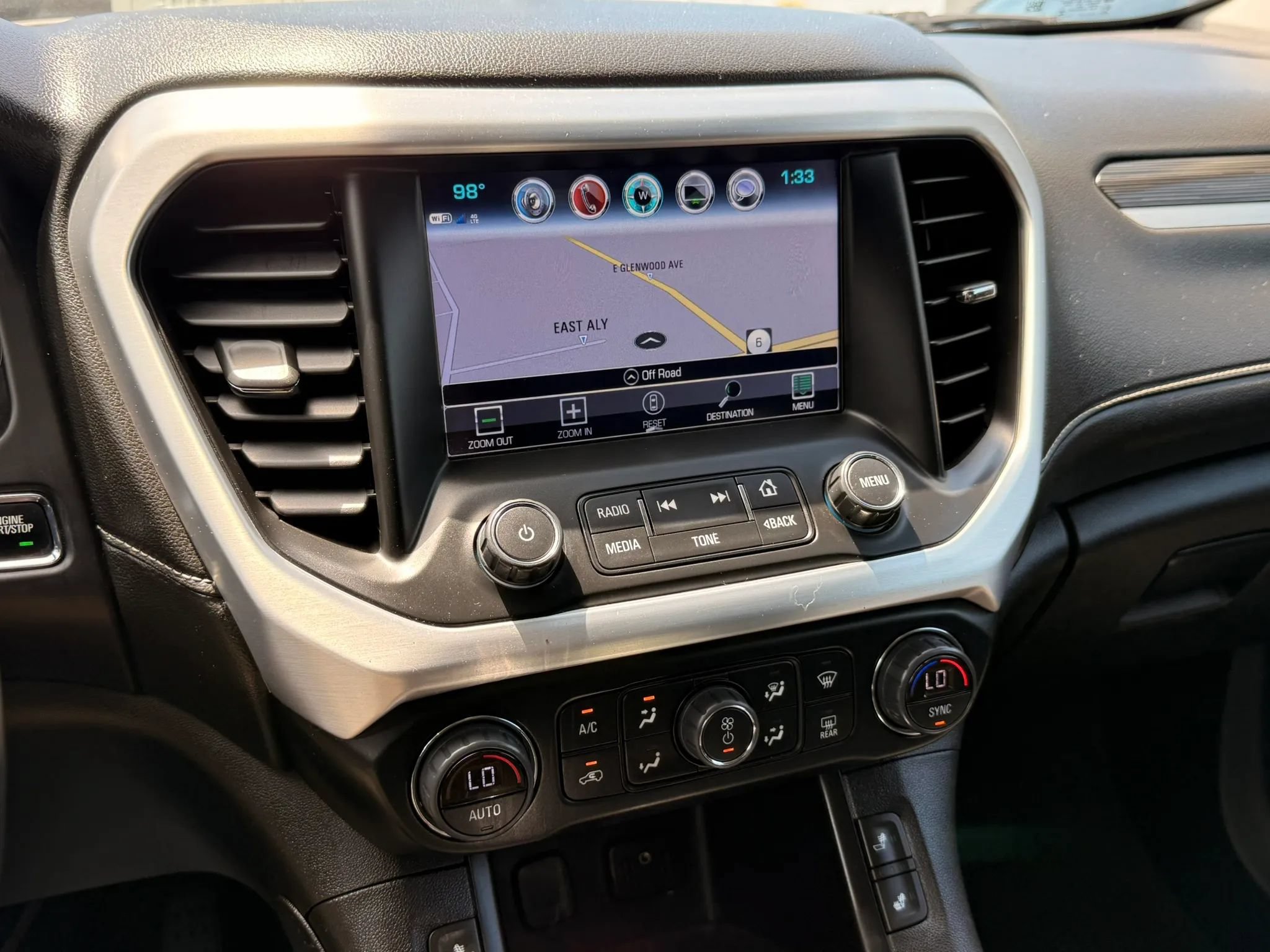 Used 2019 GMC Acadia SLT AWD/4WD image 22
