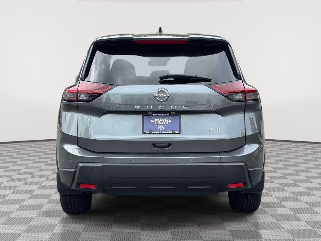 Used 2026 Nissan Rogue S AWD/4WD image 7