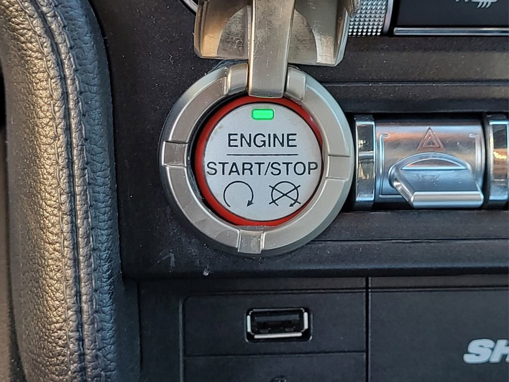 Used 2016 Ford Mustang Premium image 28