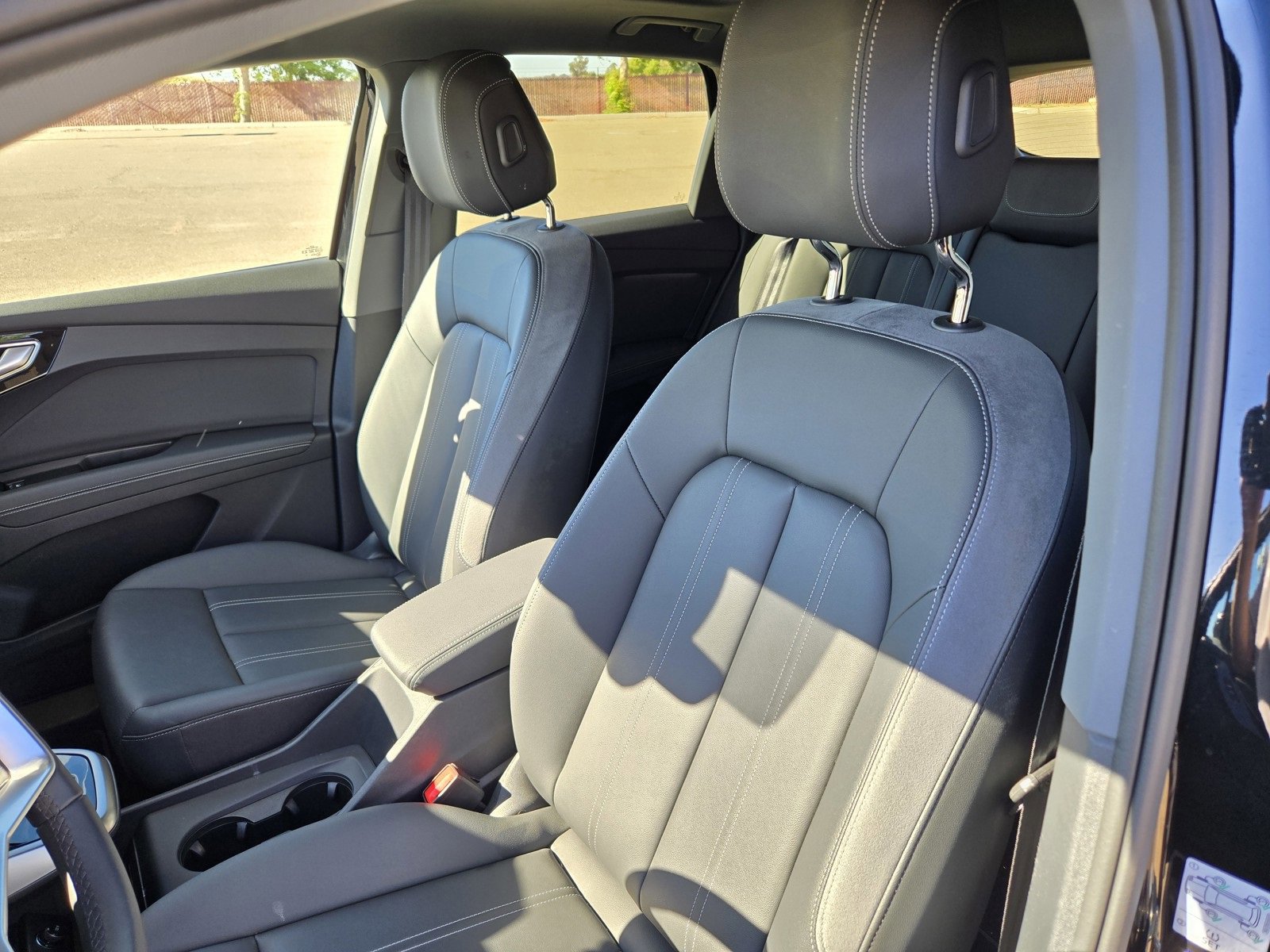 Used 2024 Audi Q4 e-tron Premium w/ Convenience Package image 14