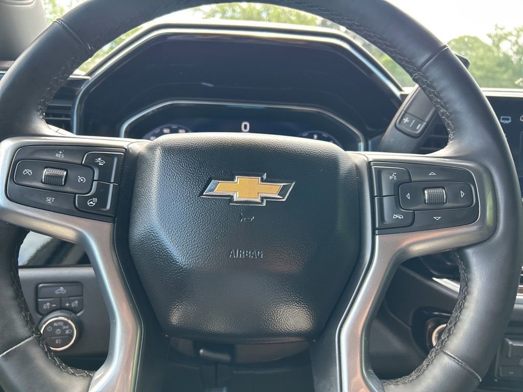 Used 2025 Chevrolet Silverado 2500 LT w/ Convenience Package AWD/4WD image 16