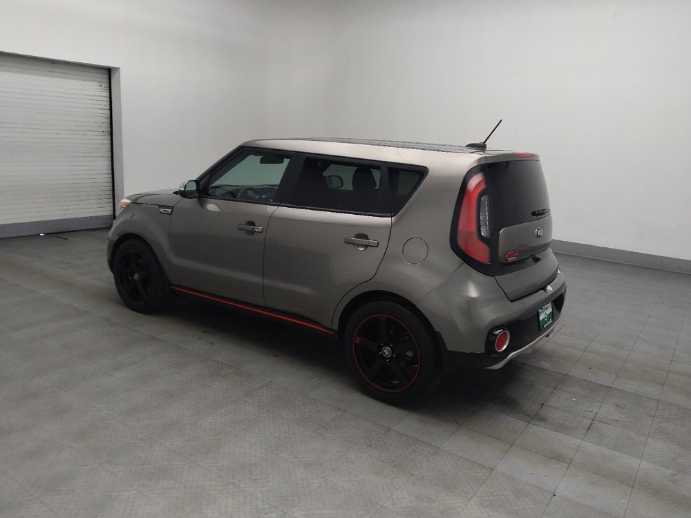 Used 2018 Kia Soul ! image 3