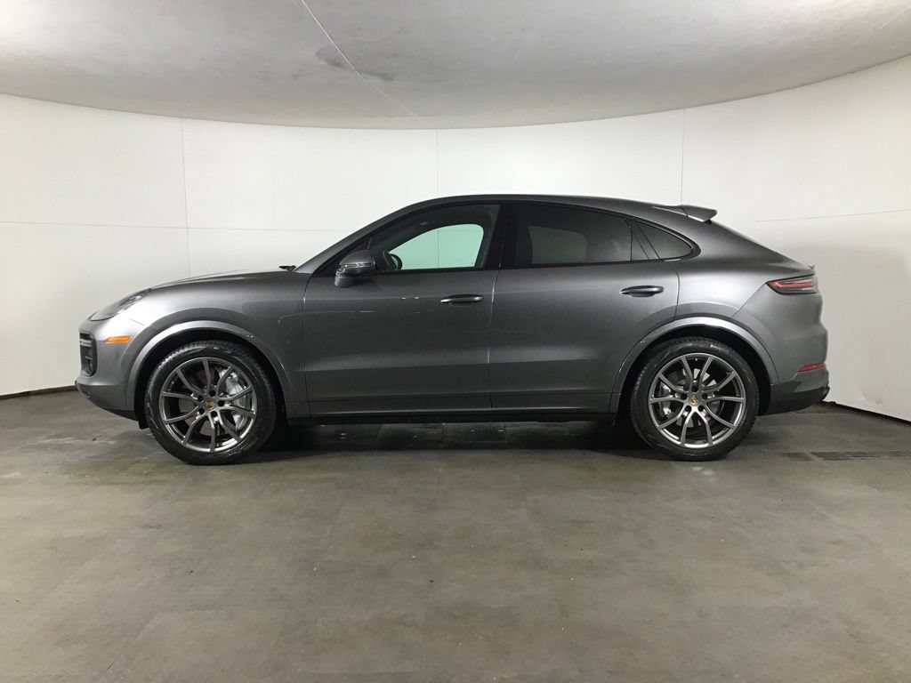 Certified 2020 Porsche Cayenne Turbo AWD/4WD image 2