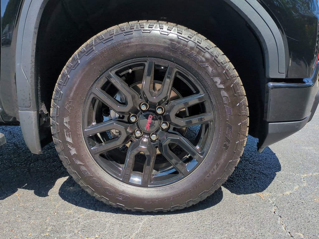 Used 2026 GMC Sierra 1500 Elevation w/ Elevation Premium Package AWD/4WD image 13