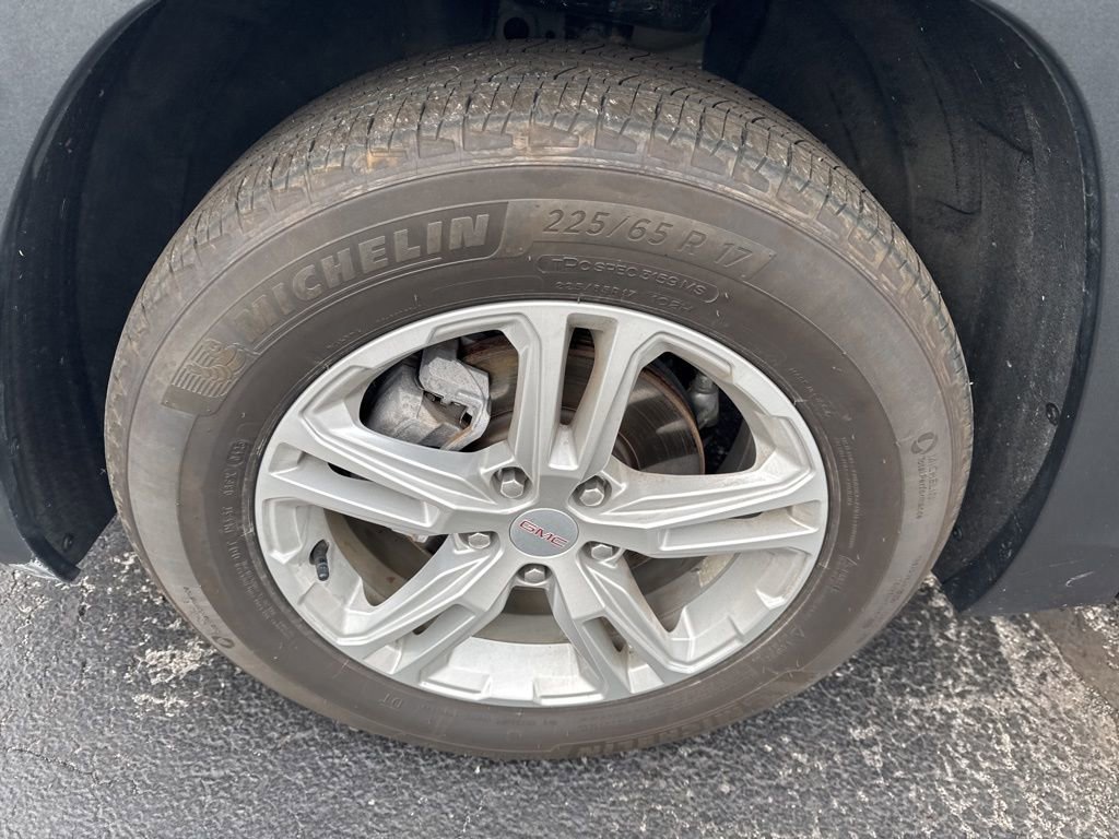 Used 2023 GMC Terrain SLE w/ Driver Convenience Package image 43