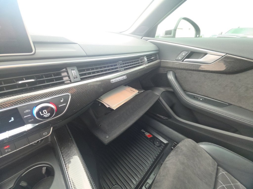 Used 2019 Audi S4 Premium Plus w/ Premium Plus Package AWD/4WD image 22