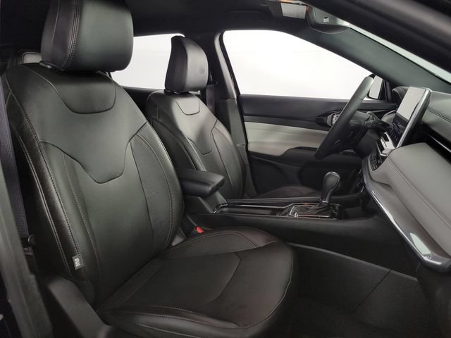 Used 2023 Jeep Compass Limited AWD/4WD image 15