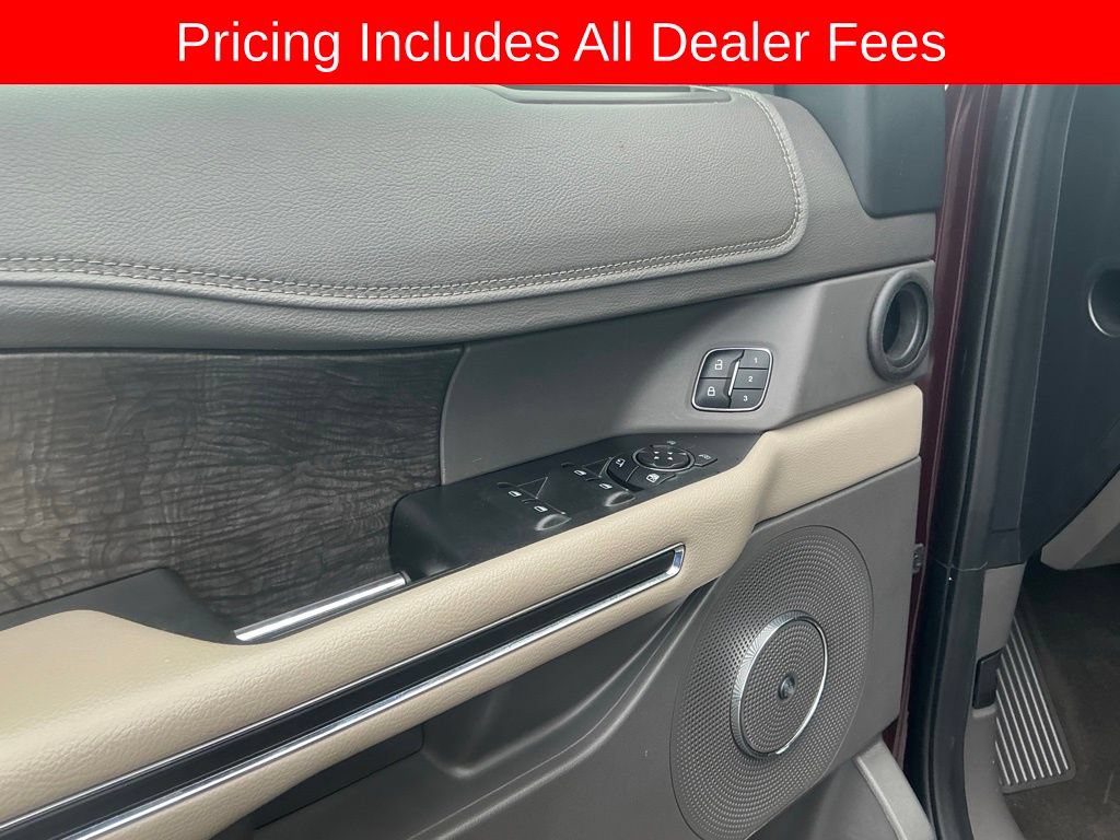 Used 2021 Ford Expedition Limited AWD/4WD image 7