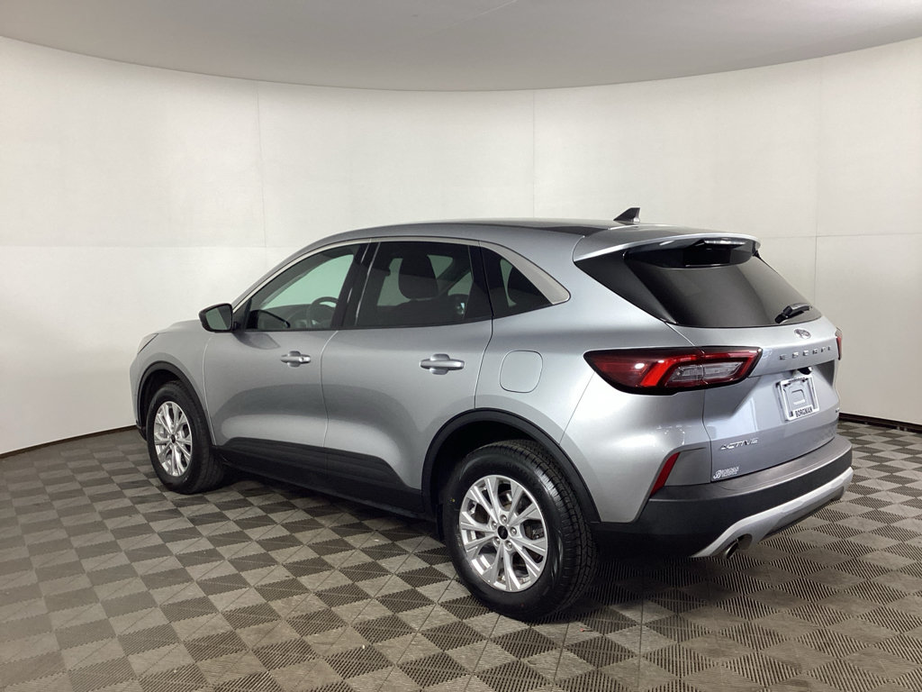 Used 2023 Ford Escape Active AWD/4WD image 4