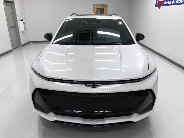 Used 2025 Chevrolet Equinox EV RS image 4