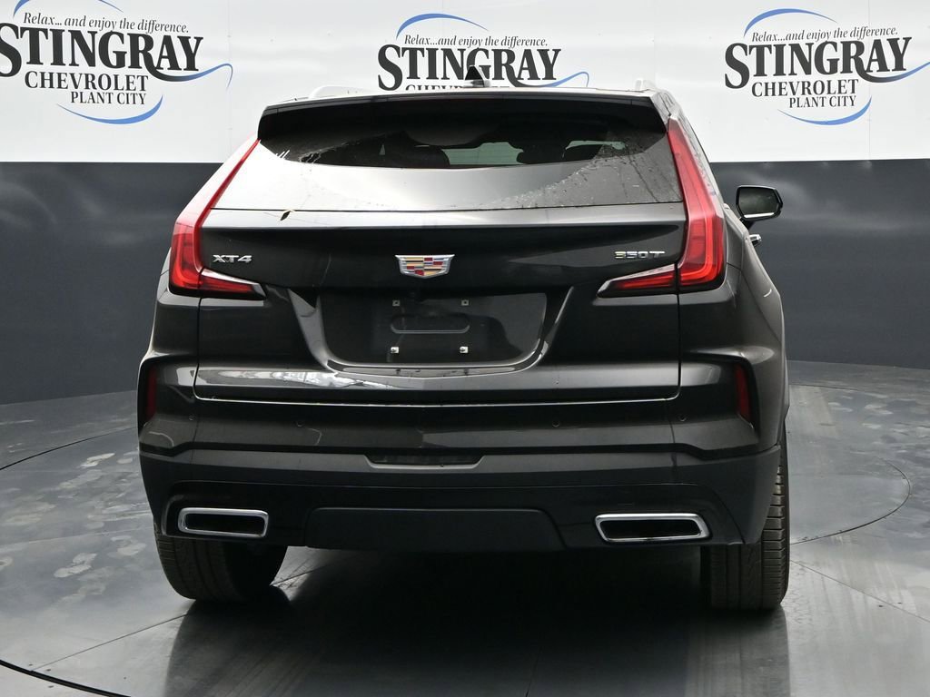 Used 2024 Cadillac XT4 Premium Luxury FWD image 6