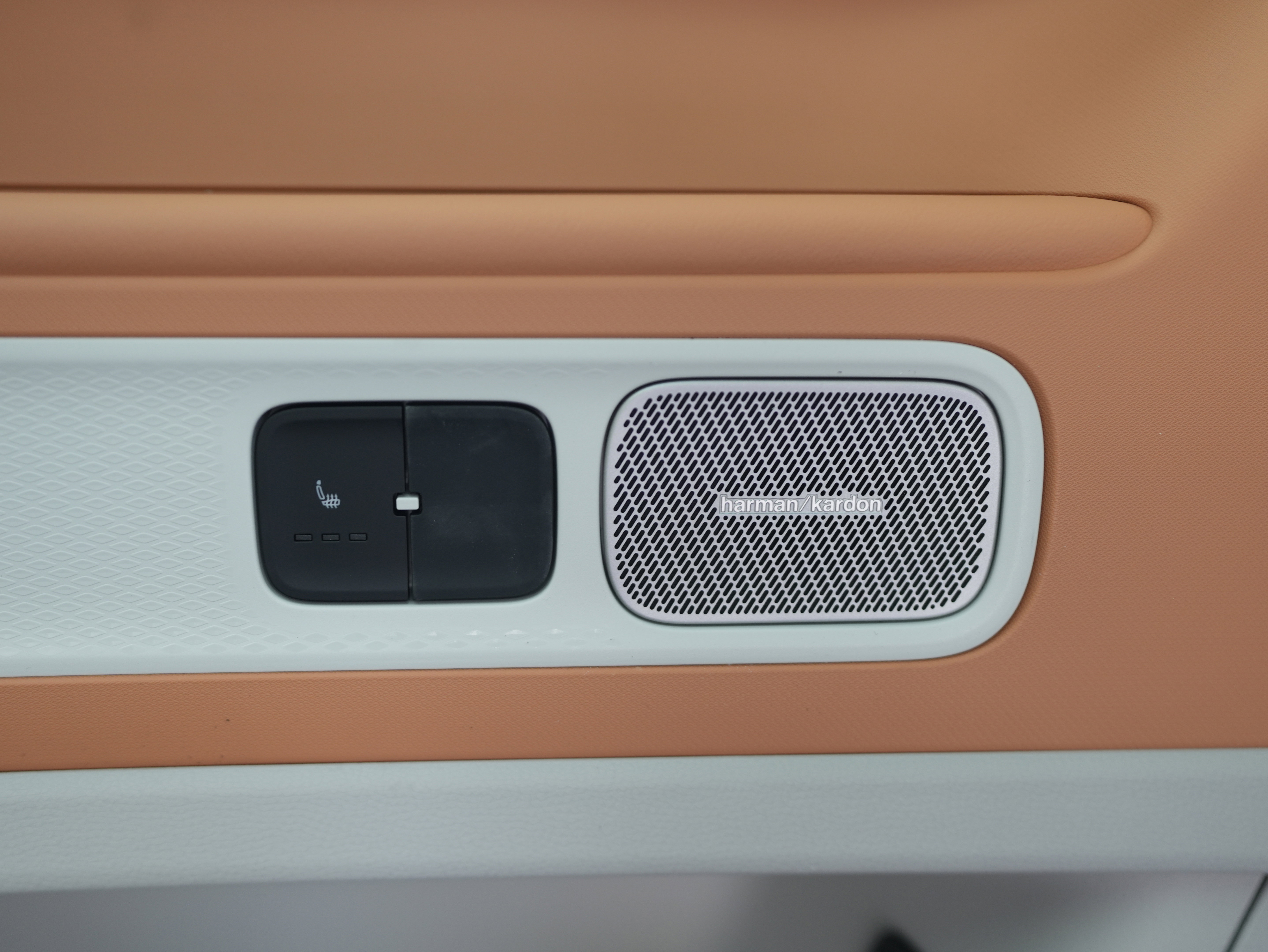 New 2025 Volkswagen ID. Buzz Pro S Plus image 35