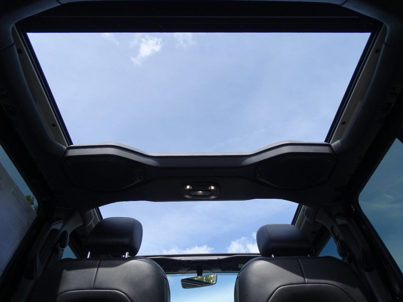 Used 2021 Jeep Wrangler High Altitude image 3