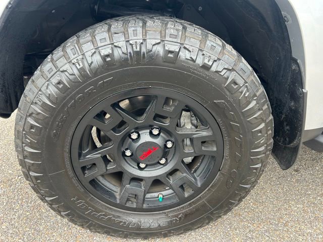 Used 2024 Toyota 4Runner TRD Off-Road Premium w/ Moonroof Package AWD/4WD image 10