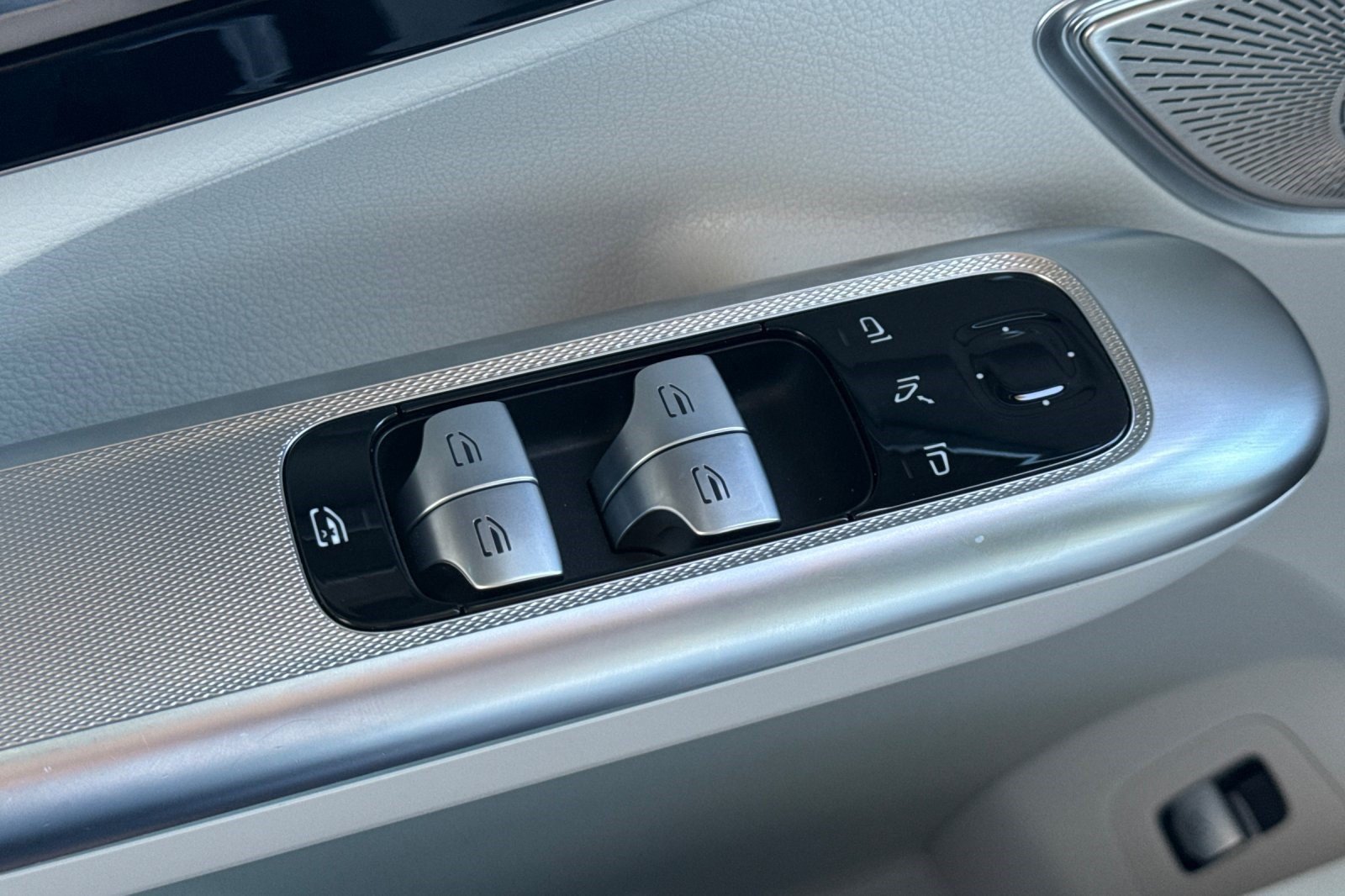 Certified 2023 Mercedes-Benz EQE 350+ 4MATIC SUV image 14