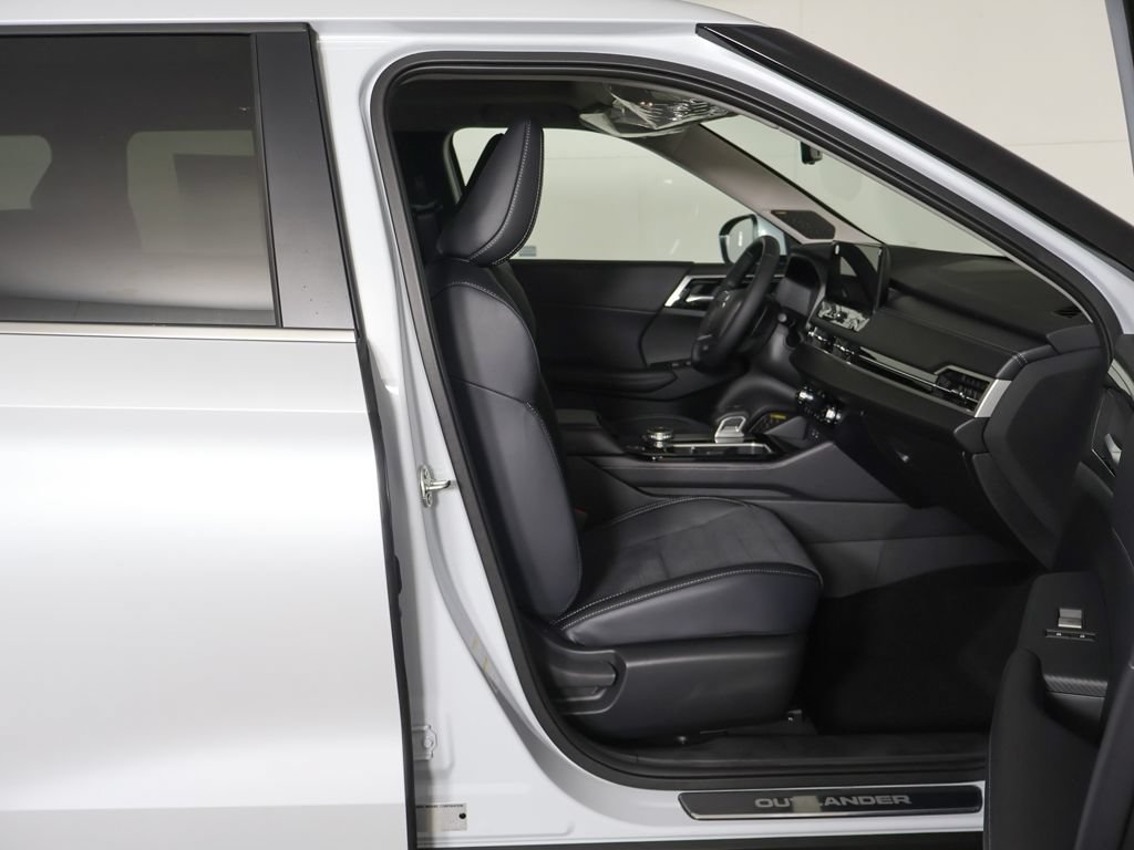 New 2026 Mitsubishi Outlander SE AWD/4WD image 32