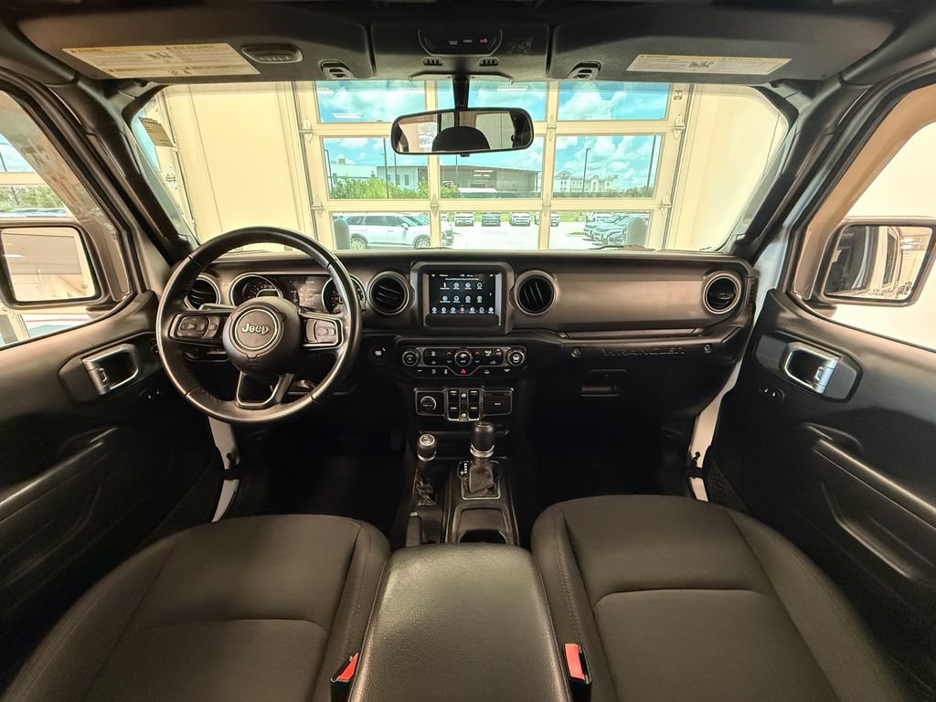 Used 2022 Jeep Wrangler Unlimited Sport AWD/4WD image 15
