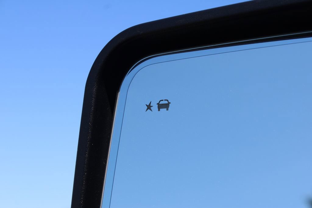 Used 2025 GMC Sierra 3500 Denali Ultimate image 32