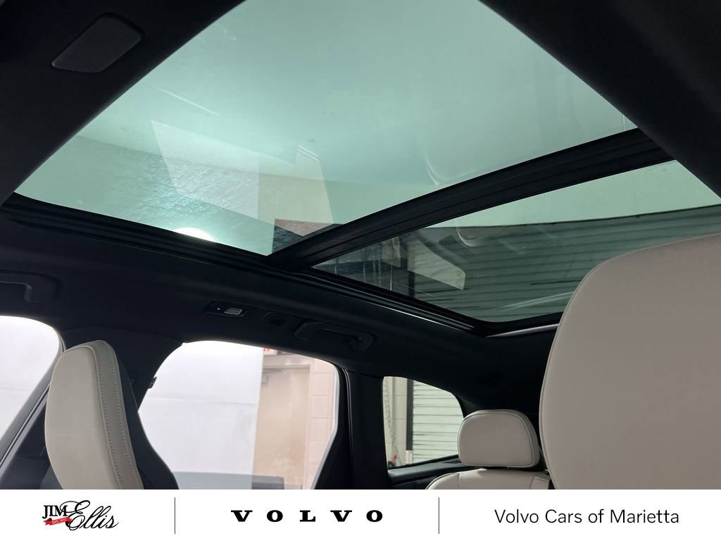 New 2026 Volvo XC60 B5 Plus w/ Protection Package Premier image 14