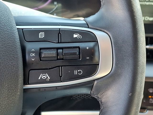 Used 2025 Kia Sportage EX image 22
