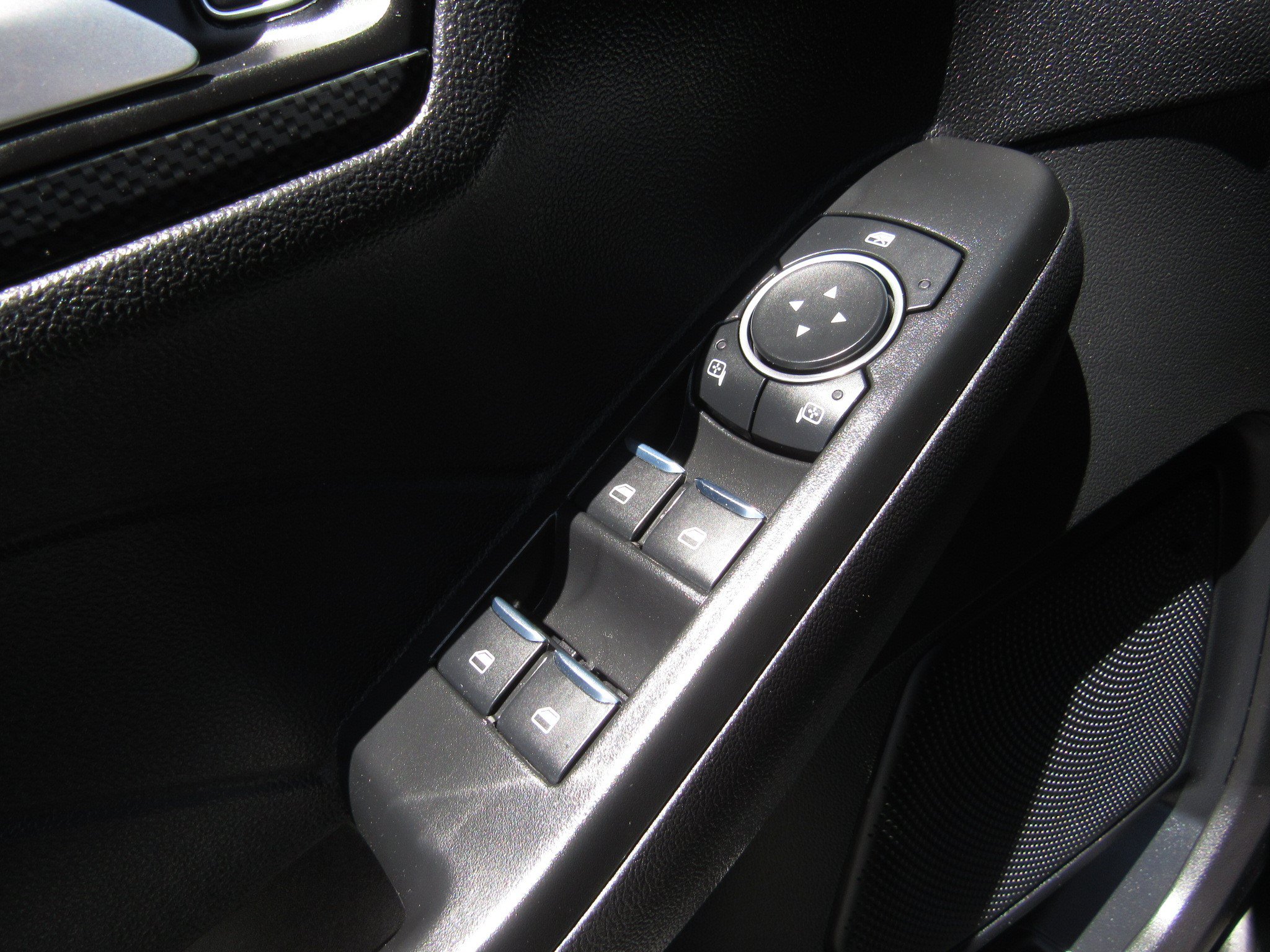 Used 2025 Ford Escape ST-Line FWD image 21