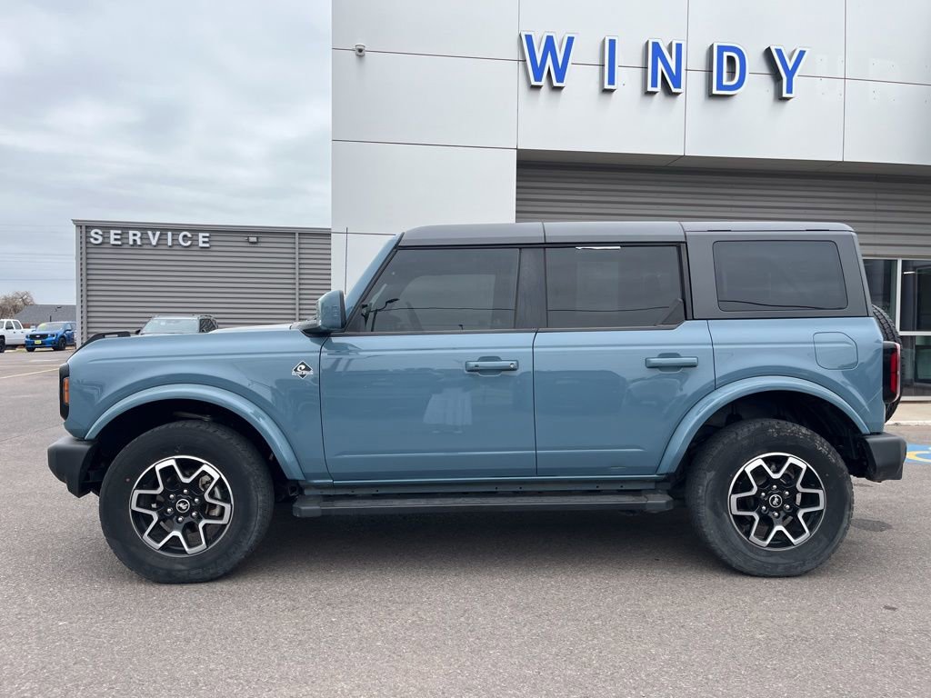 Used 2023 Ford Bronco Outer Banks image 9