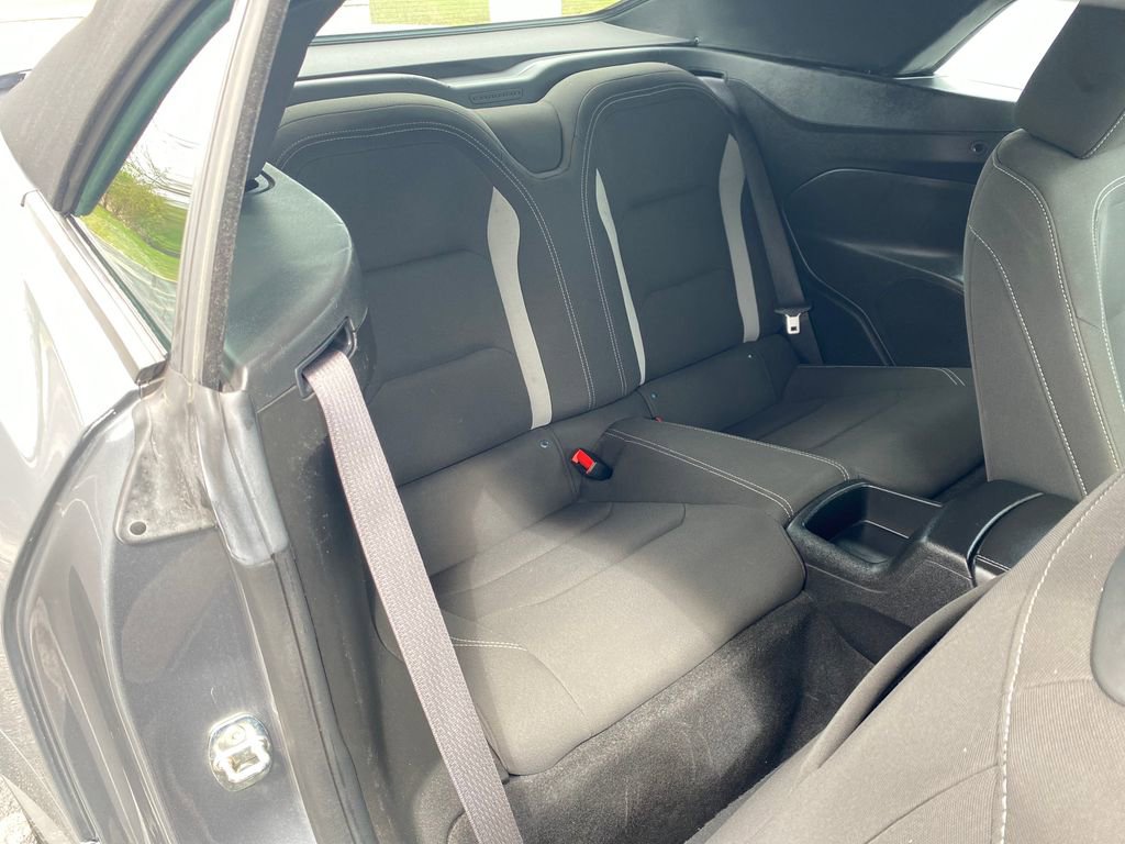 Used 2020 Chevrolet Camaro LT image 13