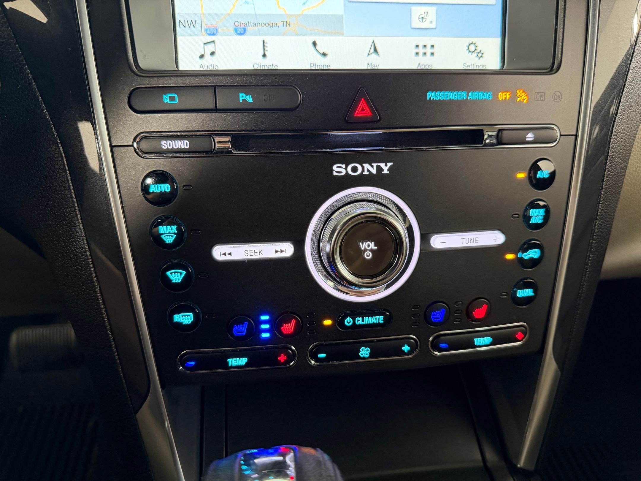 Used 2018 Ford Explorer Limited AWD/4WD image 15