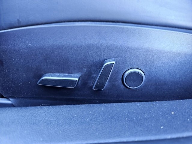 Used 2022 Tesla Model 3 Performance image 13