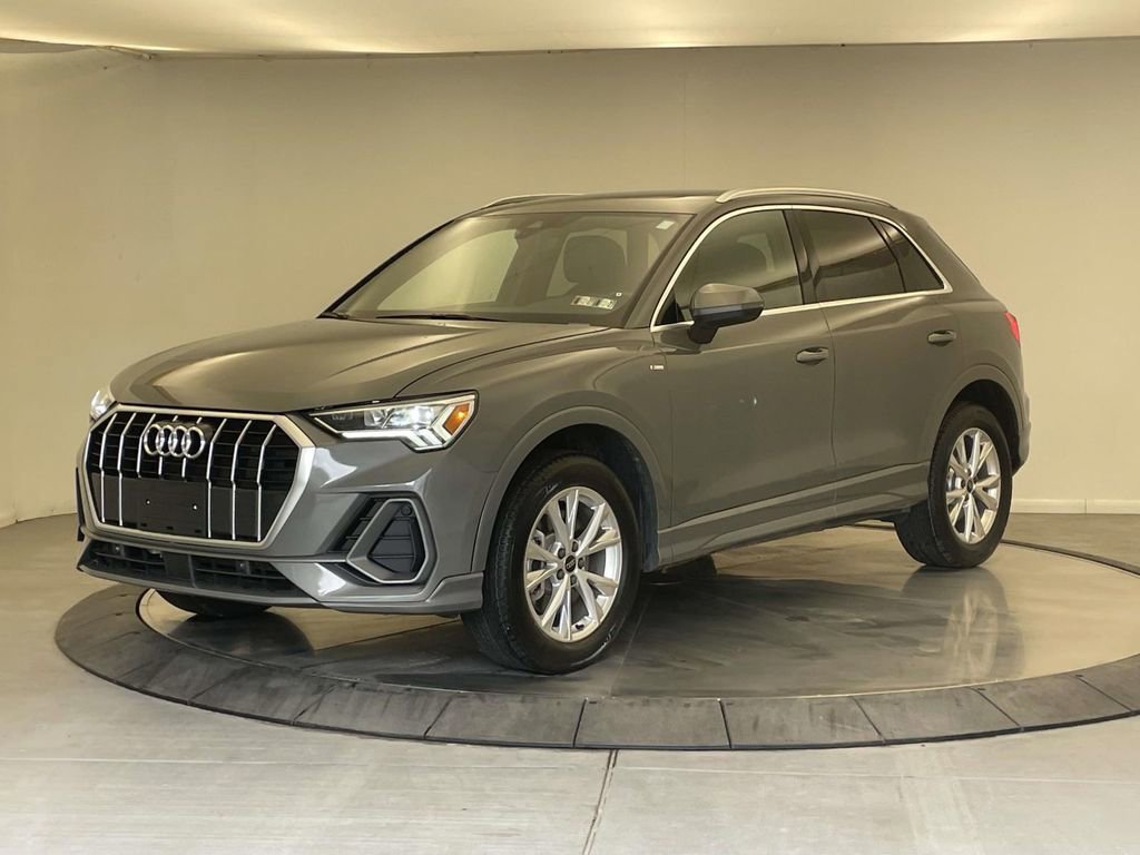 Certified 2025 Audi Q3 2.0T Premium AWD/4WD image 1