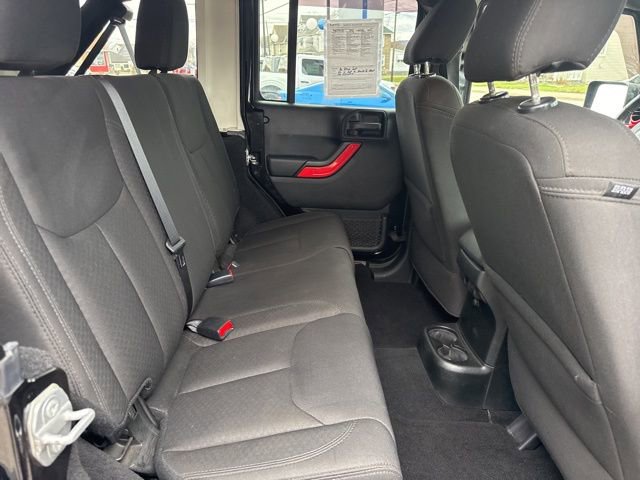 Used 2018 Jeep Wrangler Unlimited Sport S AWD/4WD image 32