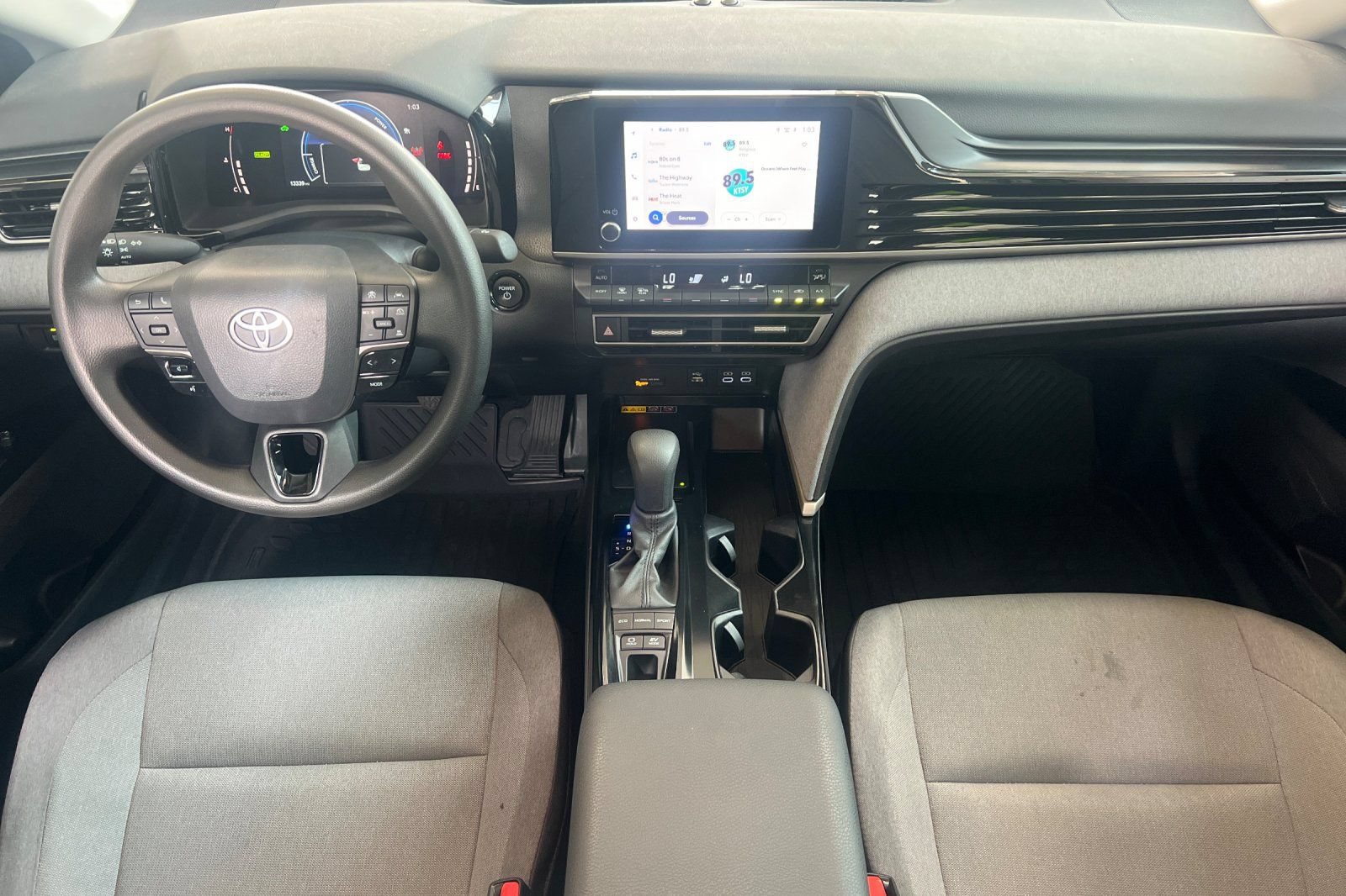 Used 2025 Toyota Camry LE w/ Convenience Package AWD/4WD image 10